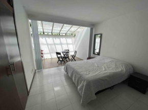 Exclusiva y cómoda casa totalmente equipada. La casa está ubicada en una parte muy estratégica de la ciudad, sector EL CABLE + ZONA ROSA + RESTAURANTES+ DISCOTECAS